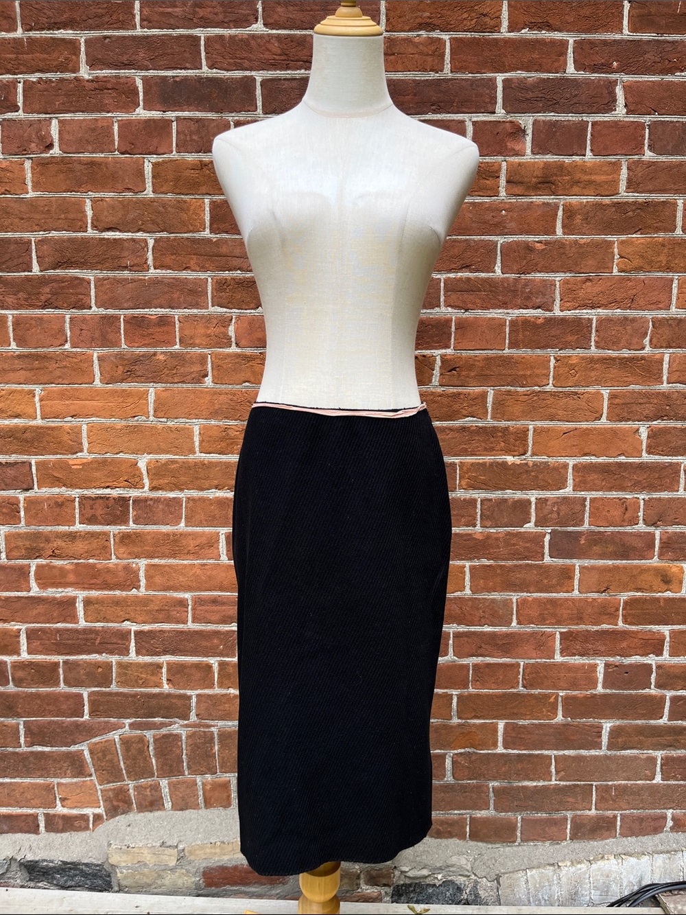 Miu Miu Fall/Winter 1999 Black Midi Pencil Skirt